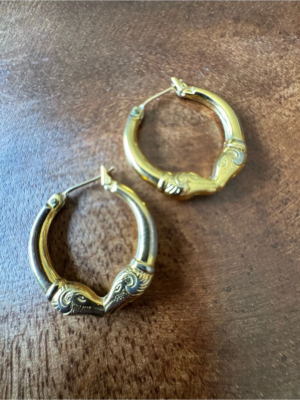 Vintage Gold Tone Aries Rams Head Hoop Earrings Signed Monet Hollow